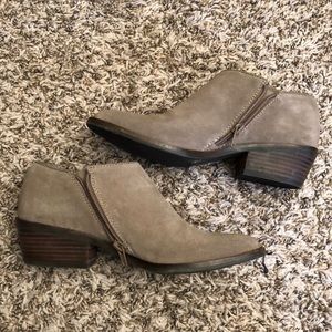 lucky brand faithly bootie